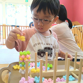 2歳モンテッソーリ教育リング差し